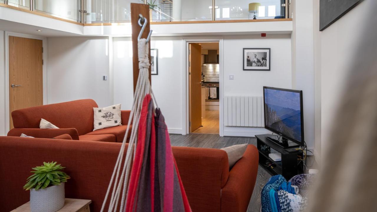 Stunning Mezzanine Near Centre Apartment Cardiff